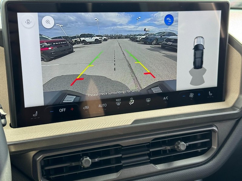 Ford Bronco Sport Vehicle Full-screen Gallery Image 24