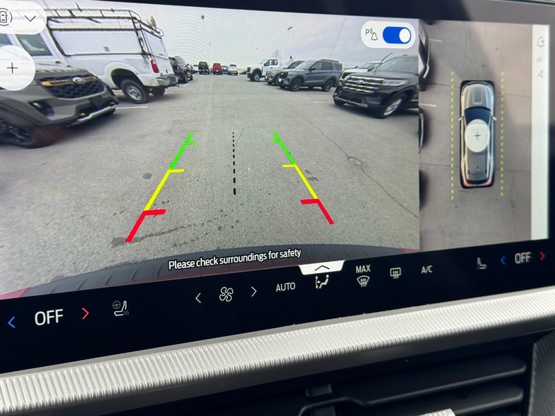 Ford Explorer Vehicle Image 20