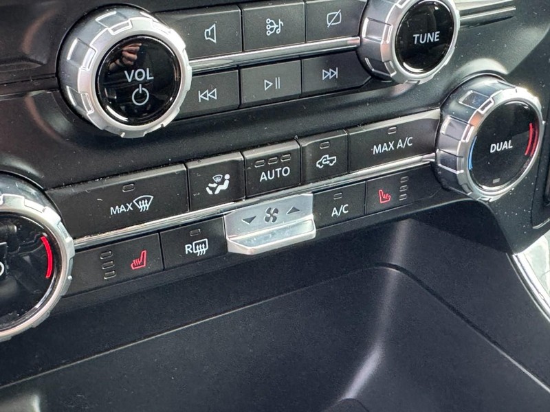 Ford F-150 Vehicle Image 24