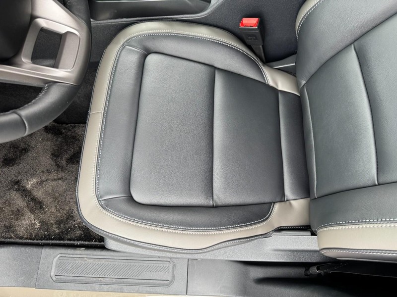 Ford Bronco Vehicle Image 17