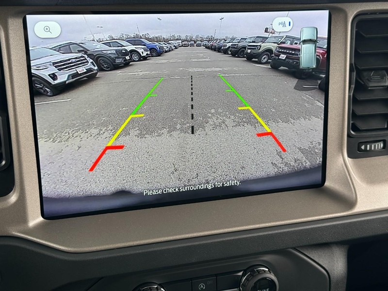 Ford Bronco Vehicle Image 23