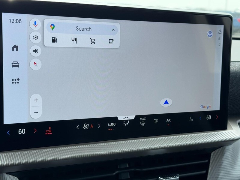 Ford Explorer Vehicle Full-screen Gallery Image 15