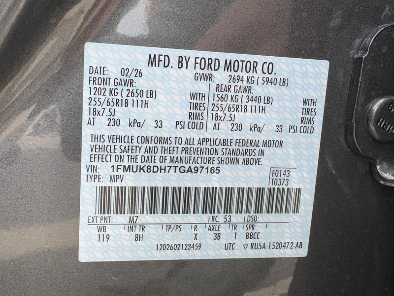 Ford Explorer Vehicle Full-screen Gallery Image 17