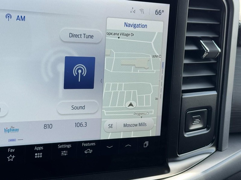 Ford F-150 Vehicle Full-screen Gallery Image 13