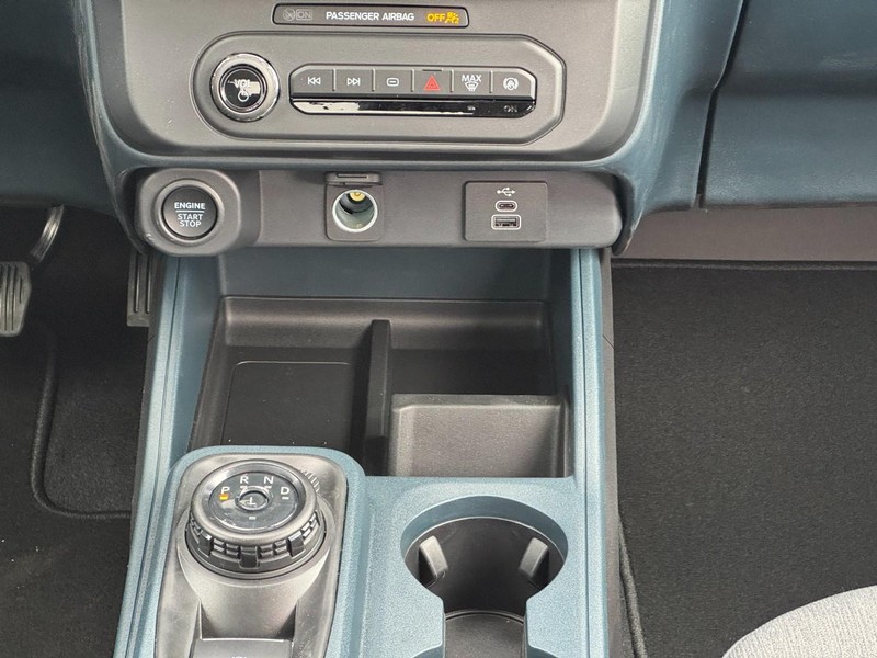 Ford Maverick Vehicle Image 09