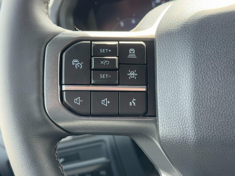 Ford F-150 Vehicle Full-screen Gallery Image 10