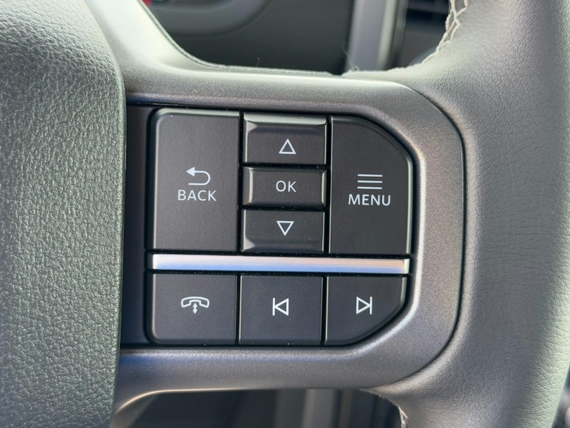 Ford F-150 Vehicle Full-screen Gallery Image 11