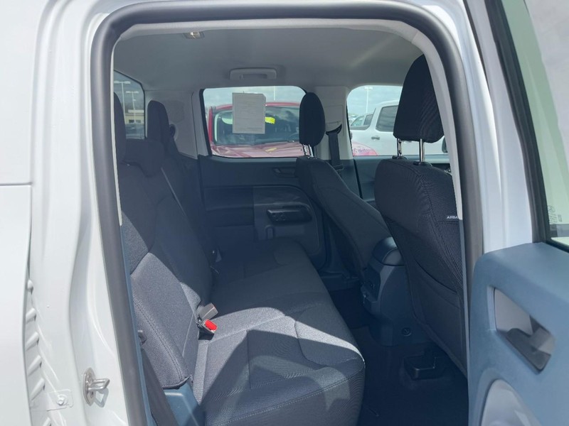 Ford Maverick Vehicle Image 05