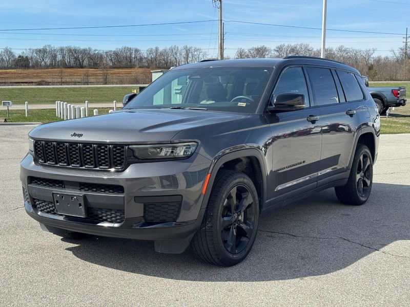 Jeep Grand Cherokee L Vehicle Full-screen Gallery Image 8