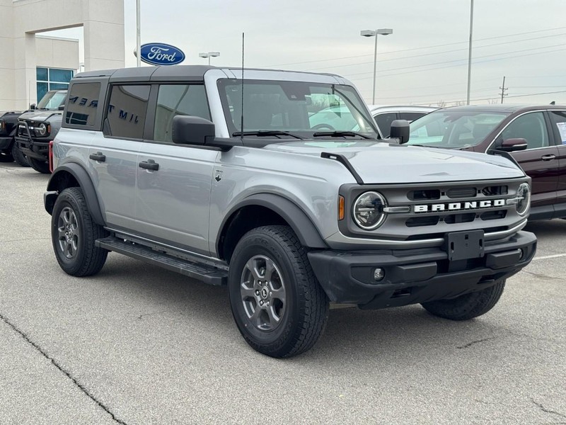 Ford Bronco Vehicle Image 02