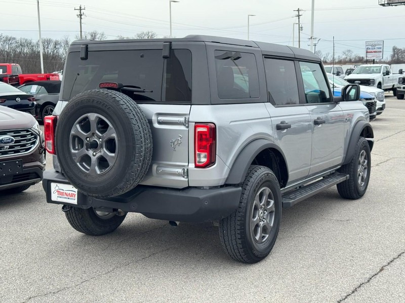 Ford Bronco Vehicle Image 03