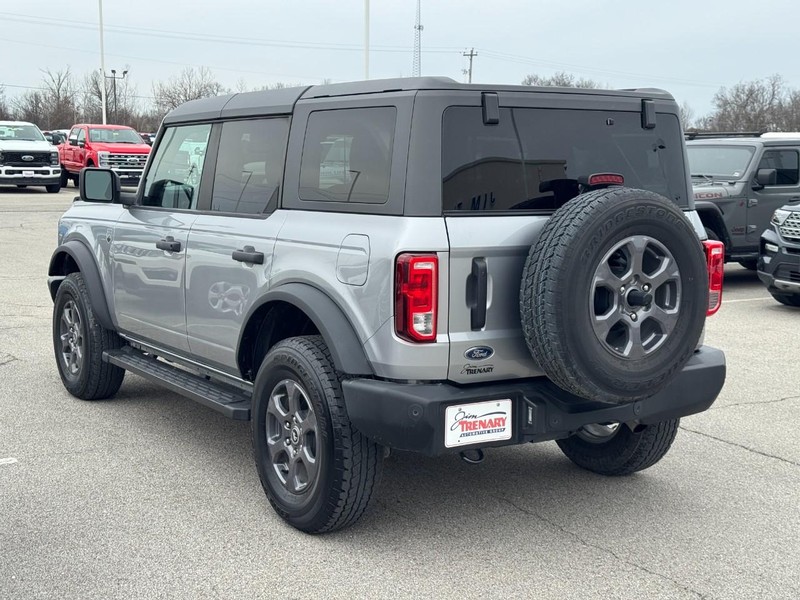 Ford Bronco Vehicle Image 06