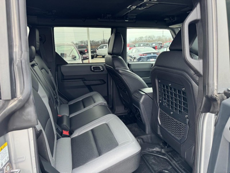 Ford Bronco Vehicle Image 10