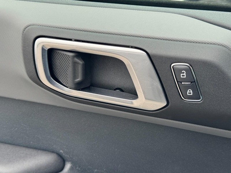 Ford Bronco Vehicle Image 24