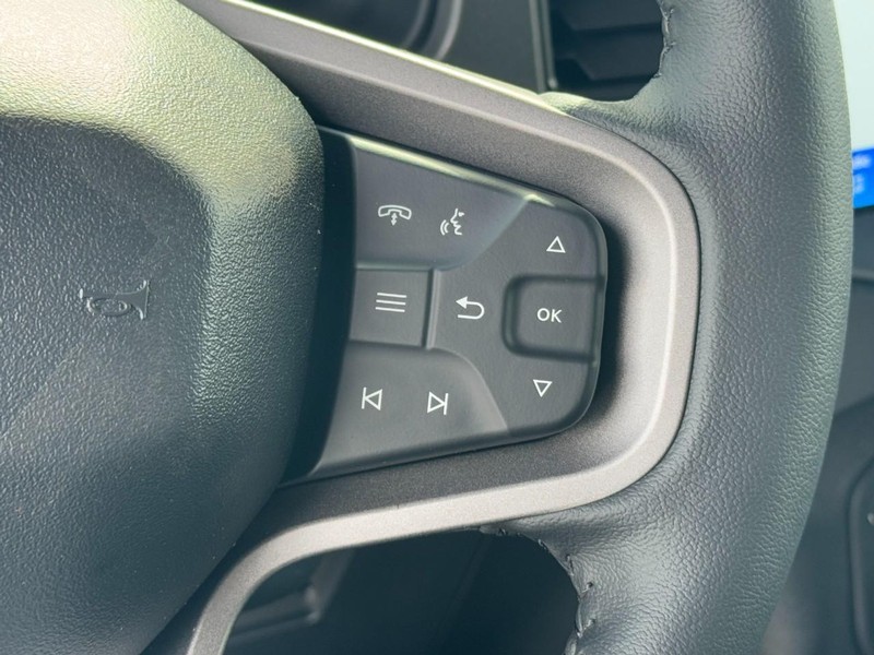 Ford Bronco Vehicle Full-screen Gallery Image 11