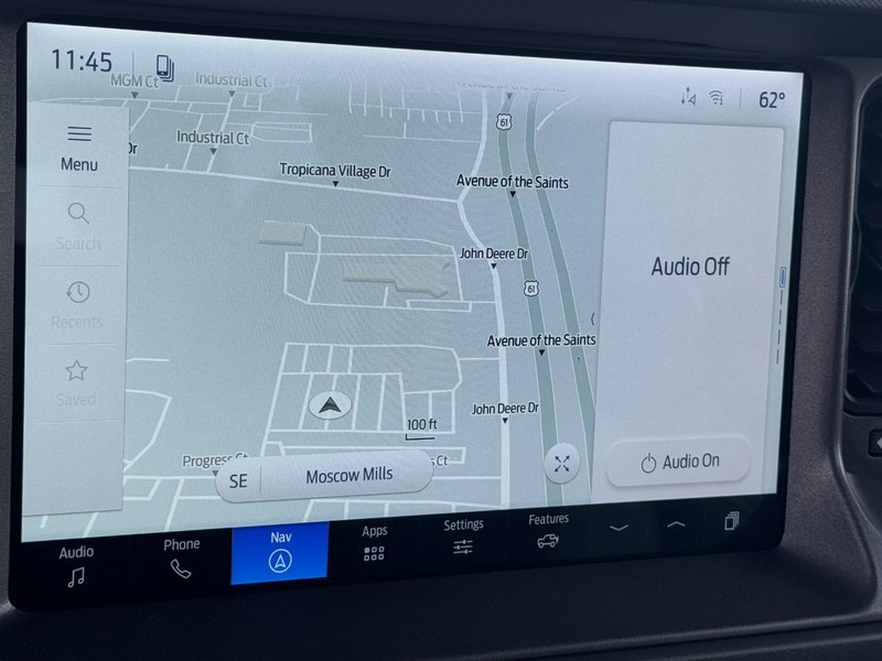 Ford Bronco Vehicle Full-screen Gallery Image 13