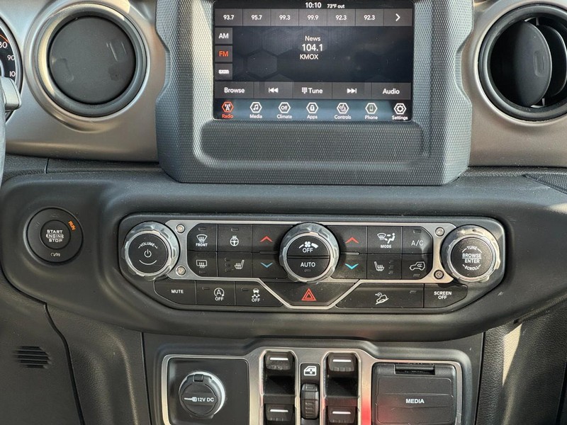 Jeep Wrangler Unlimited Vehicle Image 13