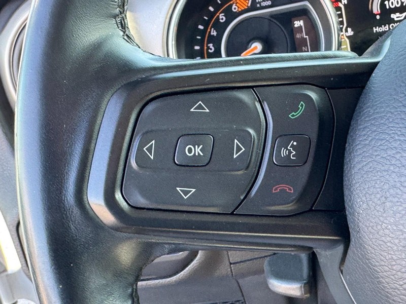 Jeep Wrangler Unlimited Vehicle Image 17