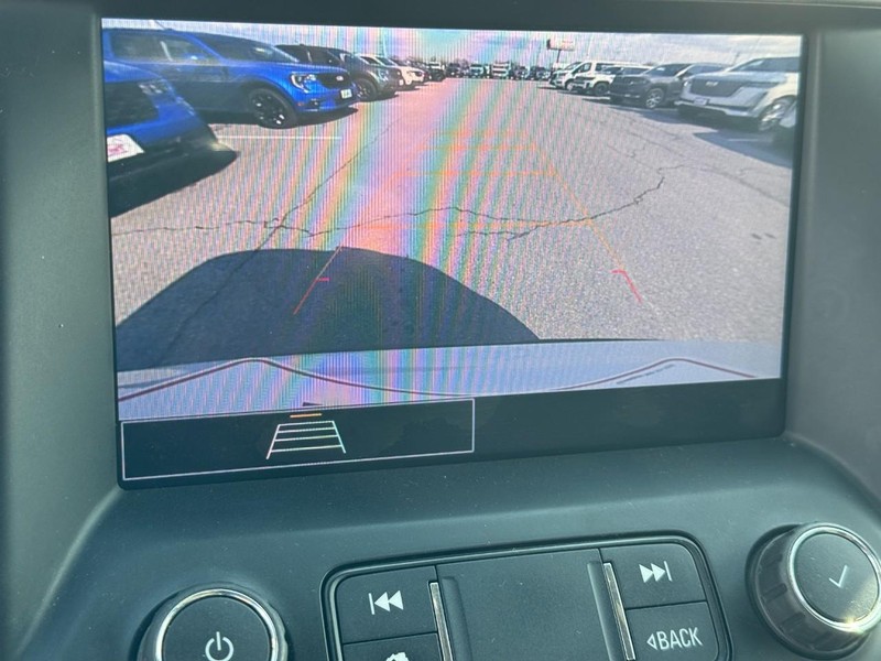 GMC Acadia Vehicle Full-screen Gallery Image 21