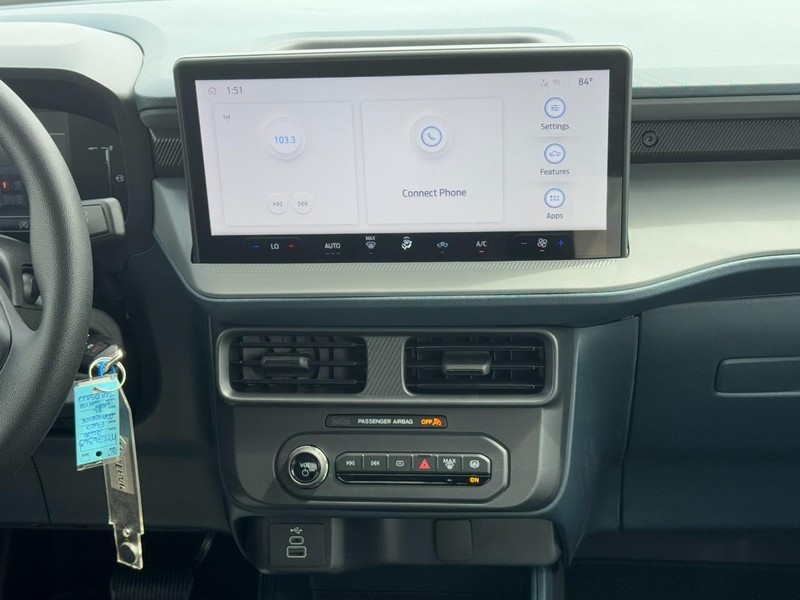 Ford Maverick Vehicle Full-screen Gallery Image 8