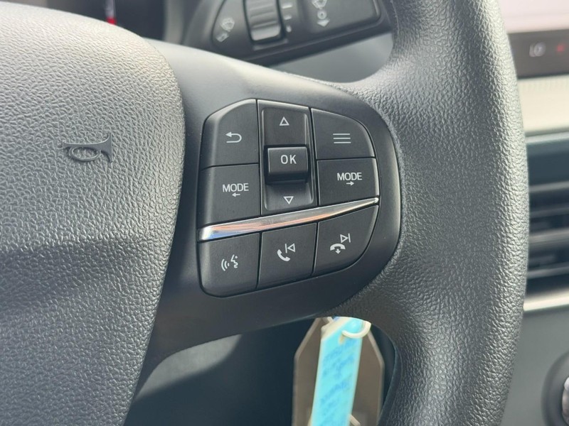 Ford Maverick Vehicle Full-screen Gallery Image 11