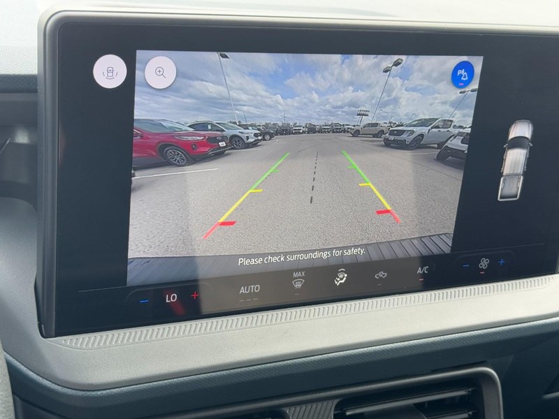 Ford Maverick Vehicle Full-screen Gallery Image 13