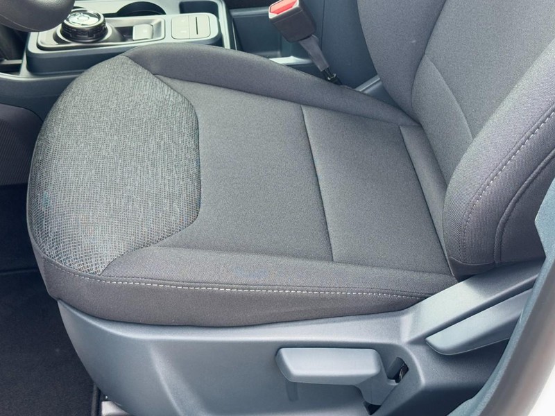 Ford Maverick Vehicle Full-screen Gallery Image 14