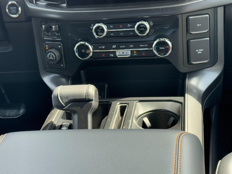 Ford F-150 Vehicle Image 09