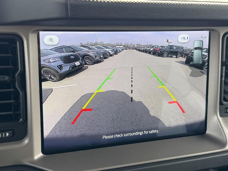 Ford Bronco Vehicle Image 14