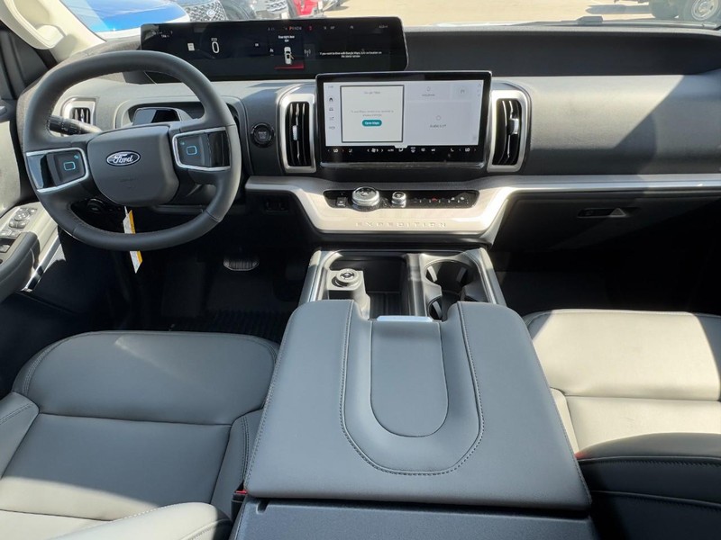 Ford Expedition Max Vehicle Image 07