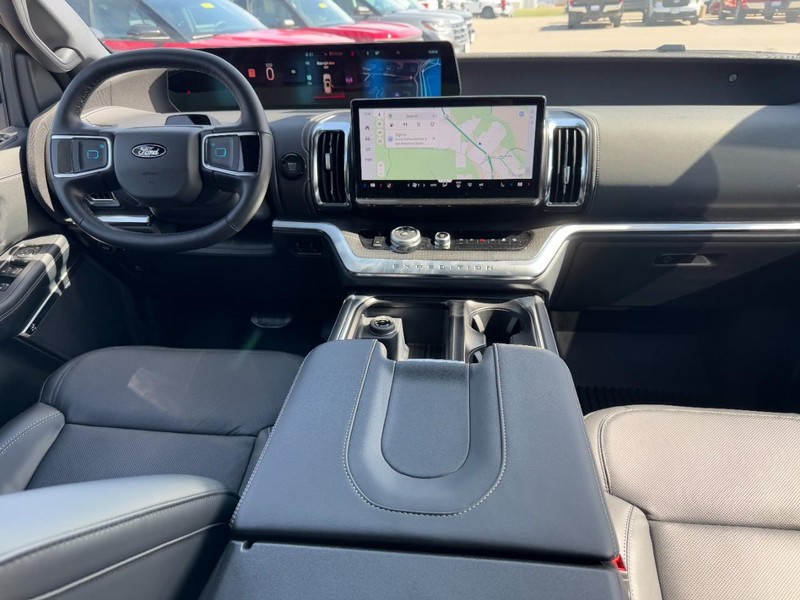 Ford Expedition Max Vehicle Image 07