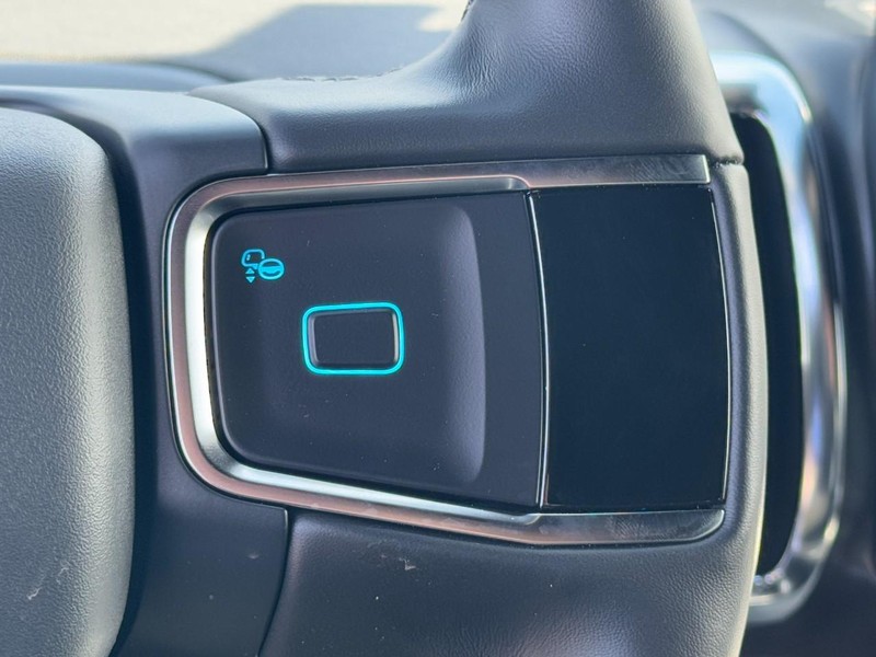 Ford Expedition Max Vehicle Image 12