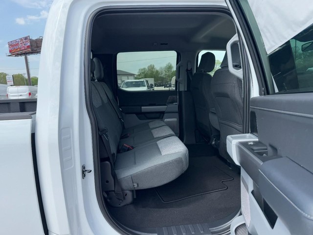 Ford Super Duty F-350 SRW Vehicle Full-screen Gallery Image 5