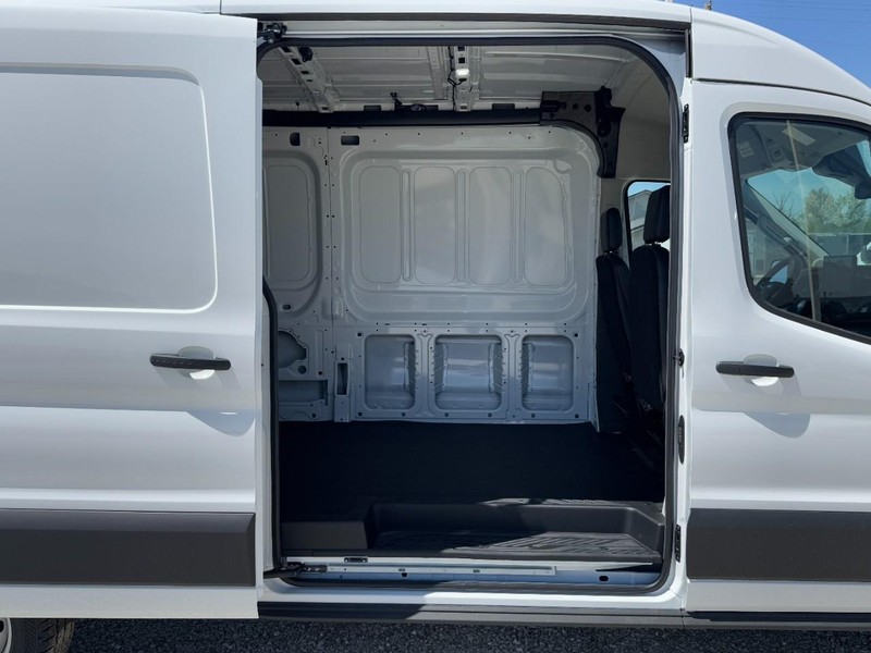Ford Transit Cargo Van Vehicle Image 05