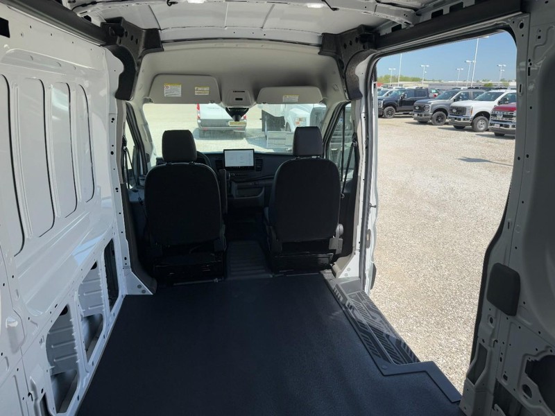 Ford Transit Cargo Van Vehicle Image 07