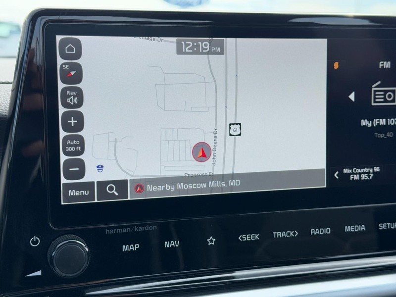 Kia Forte Vehicle Image 19