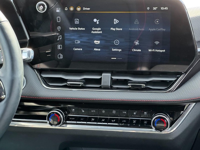 Chevrolet Equinox Vehicle Full-screen Gallery Image 13