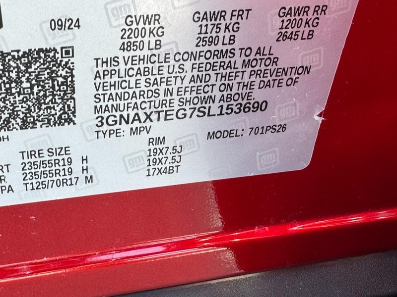 Chevrolet Equinox Vehicle Full-screen Gallery Image 24