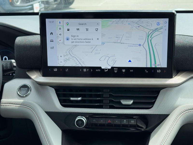 Ford Explorer Vehicle Image 09