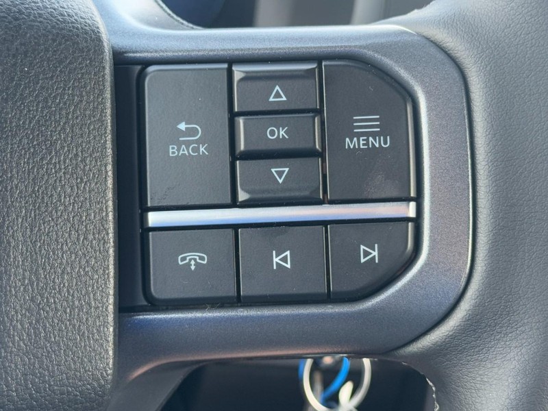 Ford F-150 Vehicle Full-screen Gallery Image 11