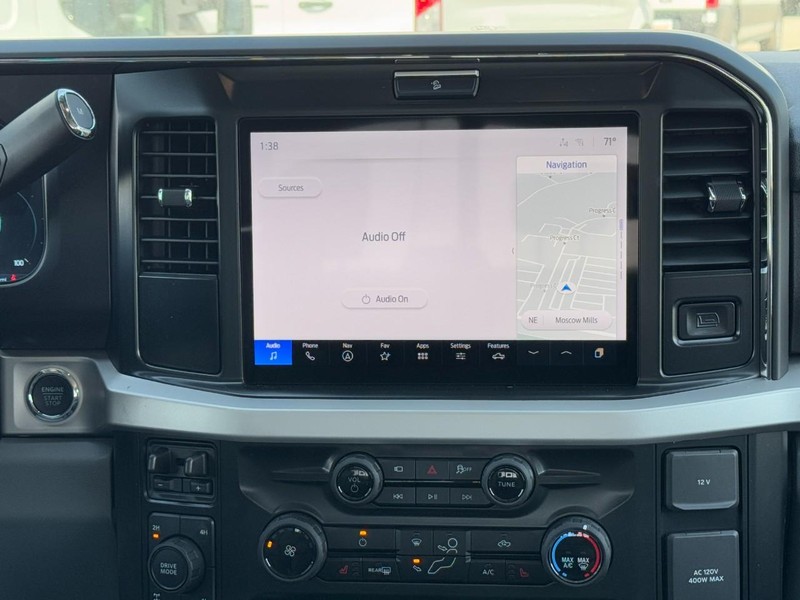 Ford Super Duty F-350 SRW Vehicle Full-screen Gallery Image 8