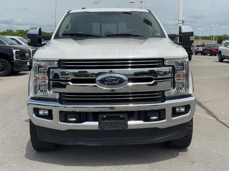 Ford Super Duty F-350 SRW Vehicle Image 08