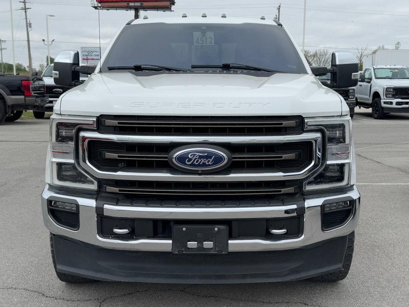 Ford Super Duty F-250 SRW Vehicle Full-screen Gallery Image 9