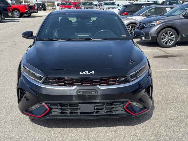 Kia Forte Vehicle Full-screen Gallery Image 9