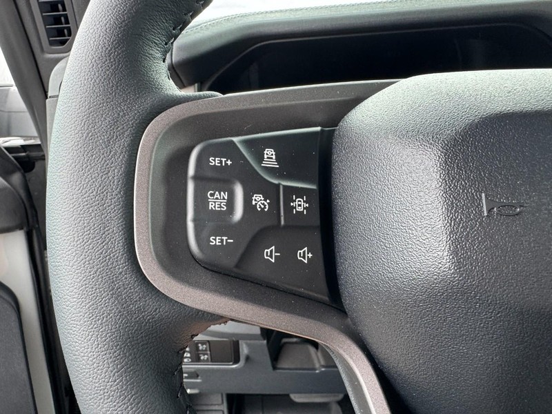 Ford Bronco Vehicle Full-screen Gallery Image 10