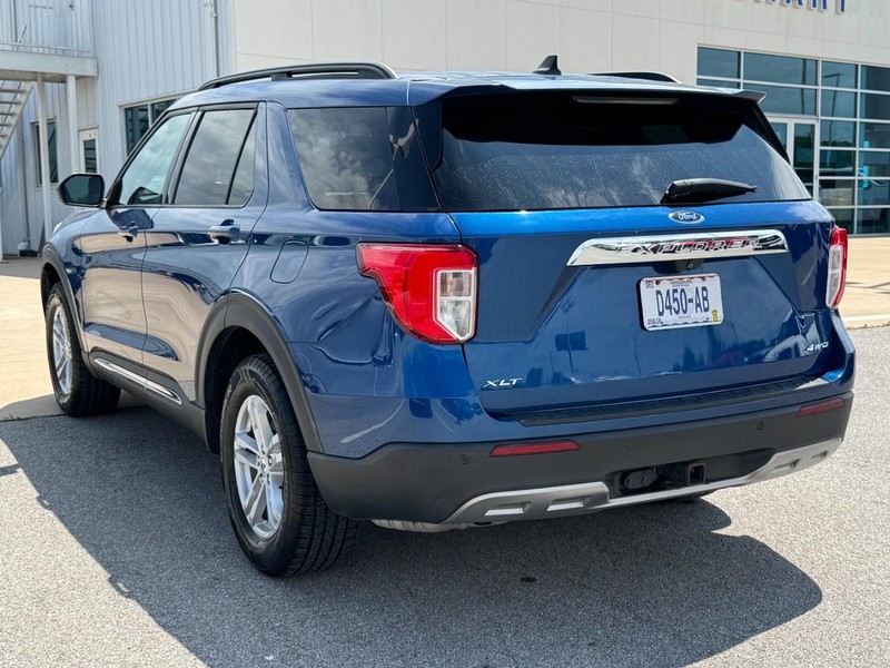 View vehicle photo 6