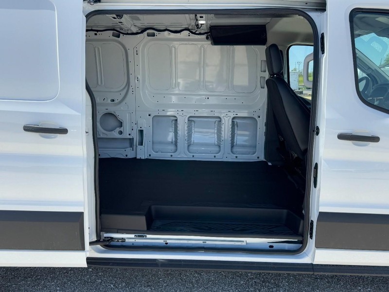 Ford Transit Cargo Van Vehicle Image 05