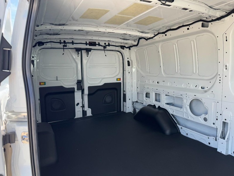 Ford Transit Cargo Van Vehicle Image 06