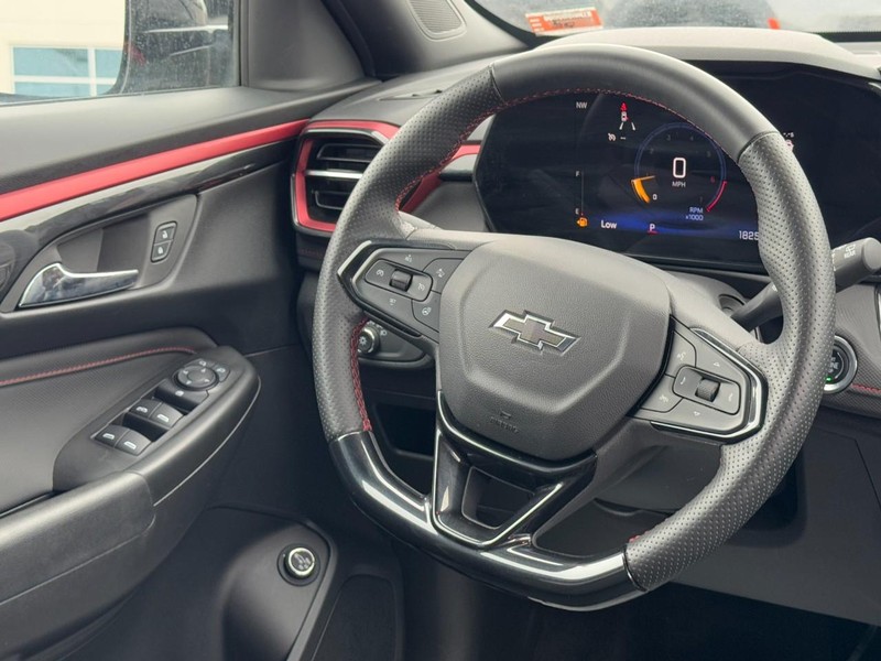 Chevrolet TrailBlazer Vehicle Full-screen Gallery Image 12