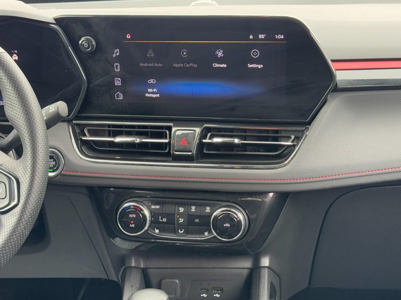 Chevrolet TrailBlazer Vehicle Full-screen Gallery Image 13